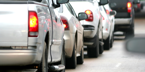 line of vehicles stopped in a traffic jam