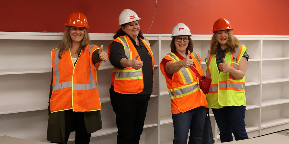 Mayor Marianne Meed Ward, Nicole Nolan, Leslie Rigg, Lita Barrie
